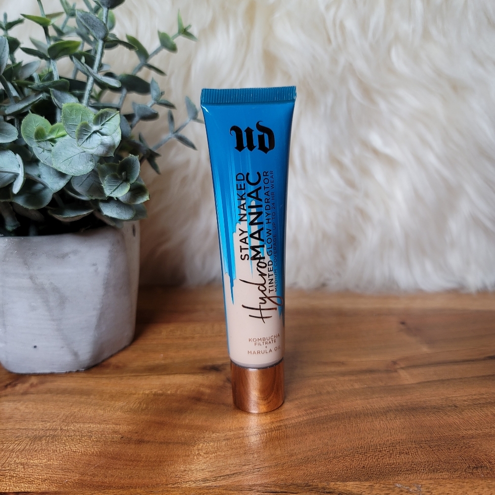 Urban Decay Stay Naked HydroManiac Tinted Glow Hydrator 20 Fair